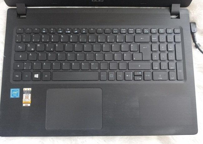 predam-zakladnu-dosku-z-notebooku-acer-aspire-3-a315-big-1