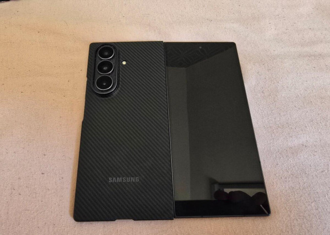 samsung-galaxy-z-fold-7-1tb-big-1