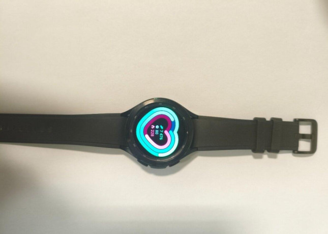 galaxy-watch-4-classic-big-1