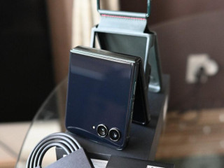 motorola-razr-60-ultra-16gb512gb-pantone-scarab