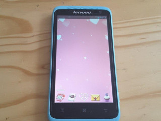 predam-mobilny-telefon-lenovo-s720