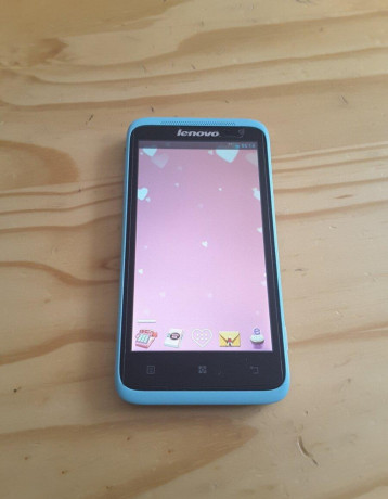 predam-mobilny-telefon-lenovo-s720-big-0