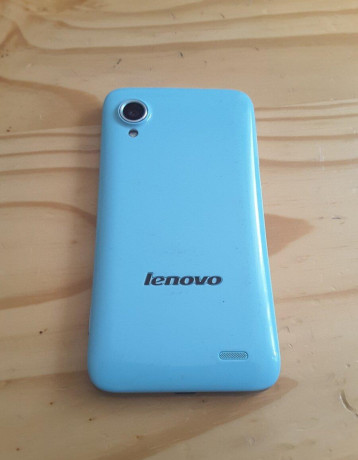 predam-mobilny-telefon-lenovo-s720-big-1
