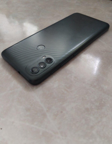 motorola-e40-4gb64gb-big-2