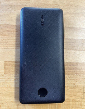 powercore-essential-20000-usb-usb-c-perfektny-stav-big-1
