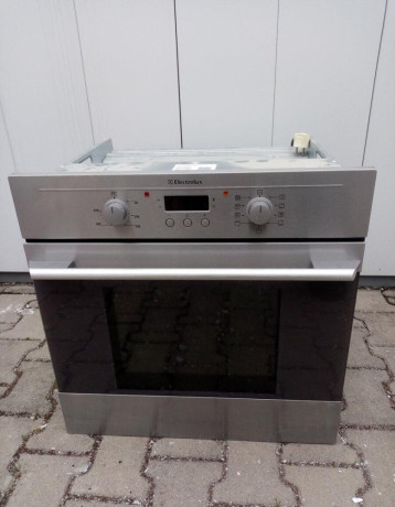 vstavana-rura-electrolux-big-1