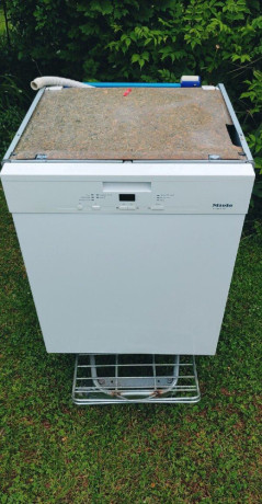 predam-umyvacku-riadu-biele-60-cm-big-1
