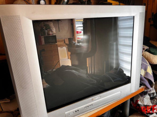 darujem-crt-televizor-philips-70cm