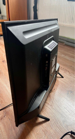 predam-32-led-tv-thomson-big-2