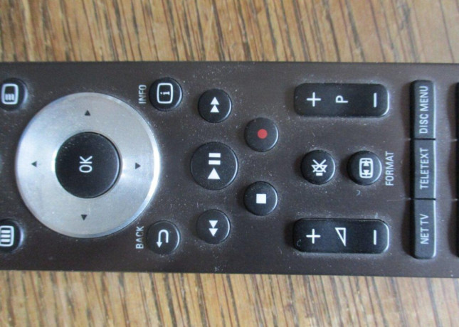 philips-dialkovy-ovladac-big-2