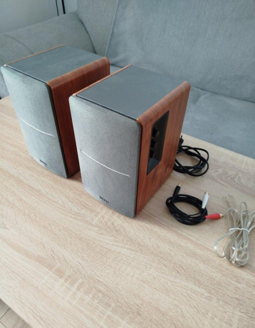 reproduktory-edifier-r1280t-big-1