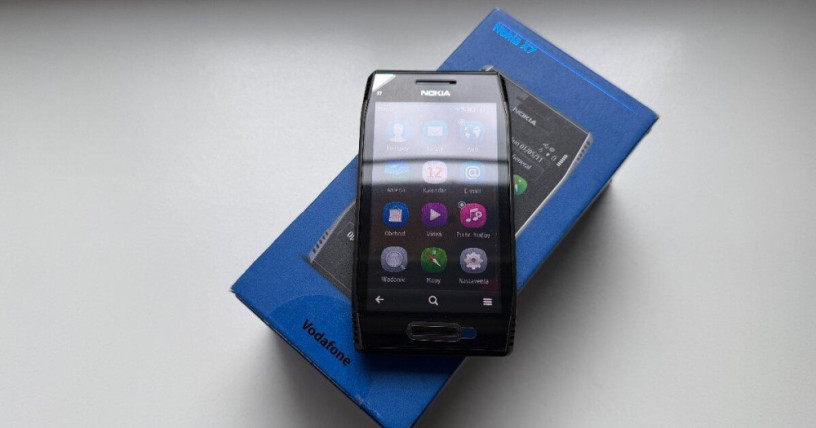 nokia-x7-00-slovencina-big-3