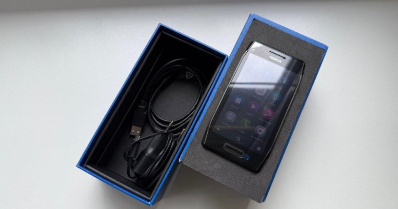 nokia-x7-00-slovencina-big-4