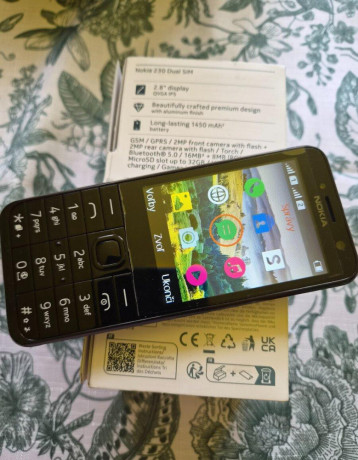 nokia-230-model-2024-dual-sim-cierny-v-zaruke-top-stave-big-2