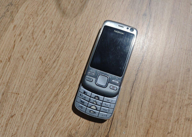 nefunkcna-nokia-6600i-slide-big-0