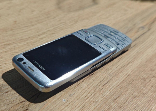 nefunkcna-nokia-6600i-slide-big-2