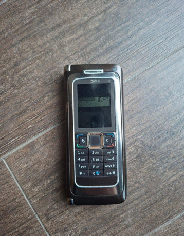 nokia-e90-1-type-ra-6-top-rarita-2007-big-4