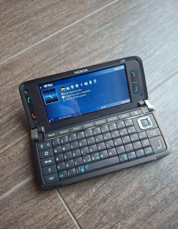 nokia-e90-1-type-ra-6-top-rarita-2007-big-0