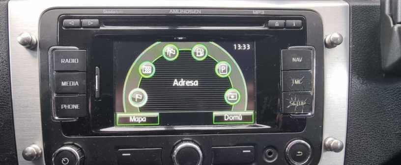 predam-orginal-skoda-amundsenrns310-autoradio-s-pin-kodou-big-4