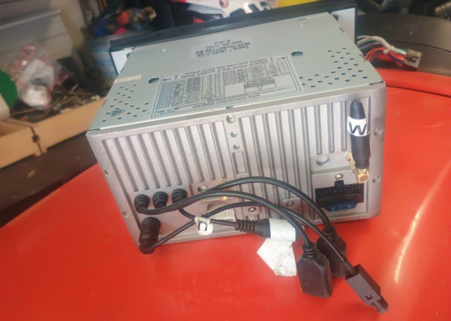 2-din-autoradio-volkswagen-touareg-big-1