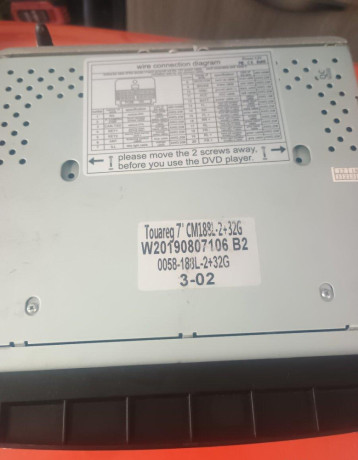 2-din-autoradio-volkswagen-touareg-big-4