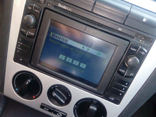 predam-autoradio-skoda-octavia-mfd-1-z-obrazovkou