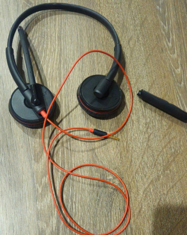 sluchadla-plantronics-c3200-big-0