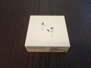 sluchadla-airpods-gen3