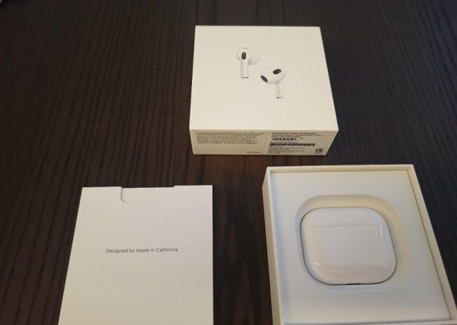 sluchadla-airpods-gen3-big-2
