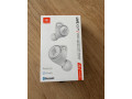jbl-300-tws-small-1