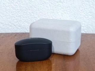 sluchadla-sony-wf