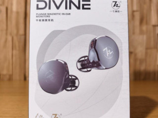 7hz-x-crinacle-divine