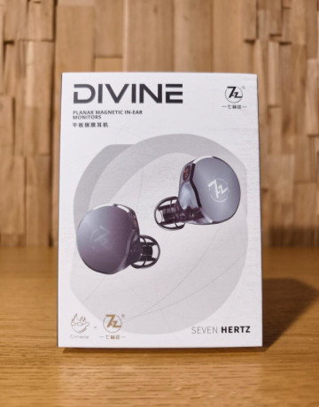 7hz-x-crinacle-divine-big-0