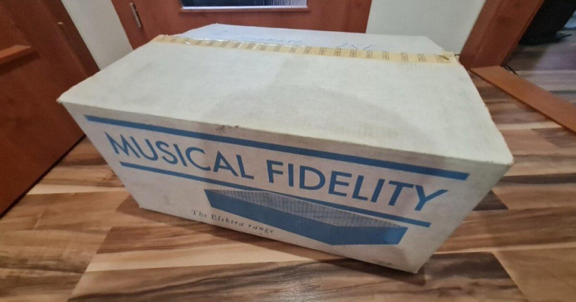 musical-fidelity-elektra-e60-legendarny-high-end-cd-prehr-big-2