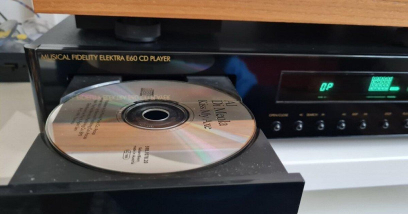 musical-fidelity-elektra-e60-legendarny-high-end-cd-prehr-big-1