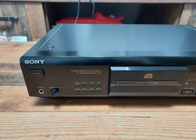 sony-cdp-xe900-big-1