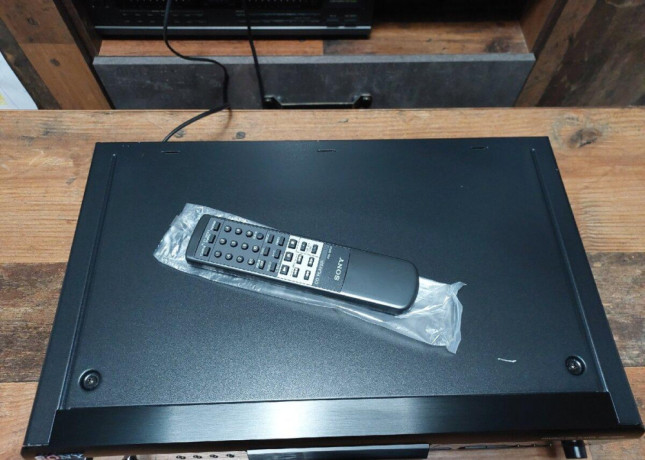 sony-cdp-xe900-big-3