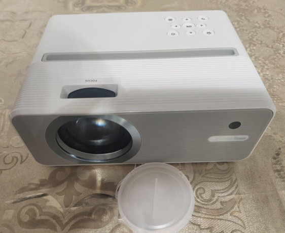 projektor-ezcast-beam-v3-s-wifi-big-1