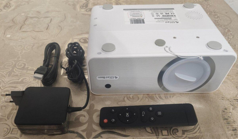 projektor-ezcast-beam-v3-s-wifi-big-3