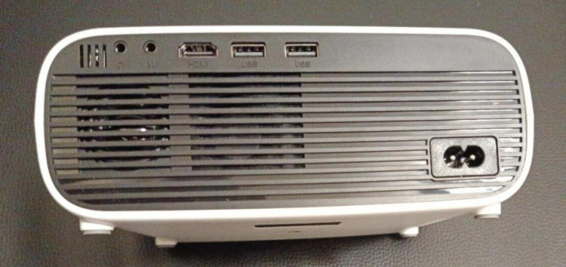 wifi-led-projektor-teon-so-4k-podporou-big-1