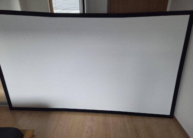 projekcne-platno-pre-projektor-110-big-0