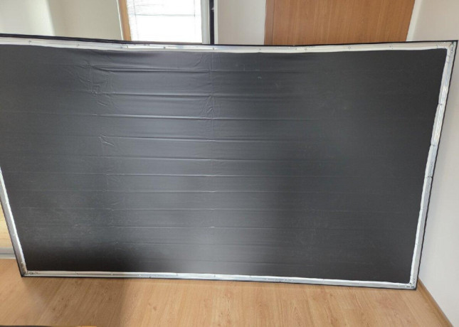 projekcne-platno-pre-projektor-110-big-3