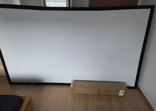 projekcne-platno-pre-projektor-110-big-1