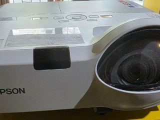 projektor-epson-eb-420