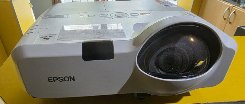 projektor-epson-eb-420-big-0