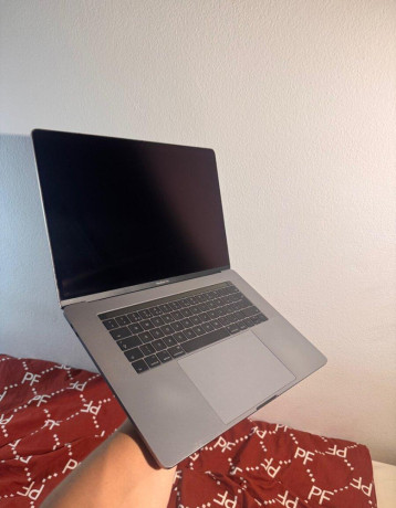 macbook-pro-big-0