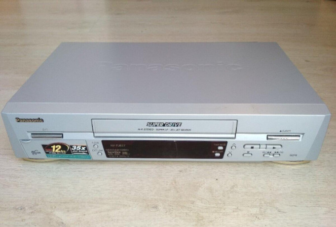 videorekorder-panasonic-nv-fj627-hifi-stereo-big-0