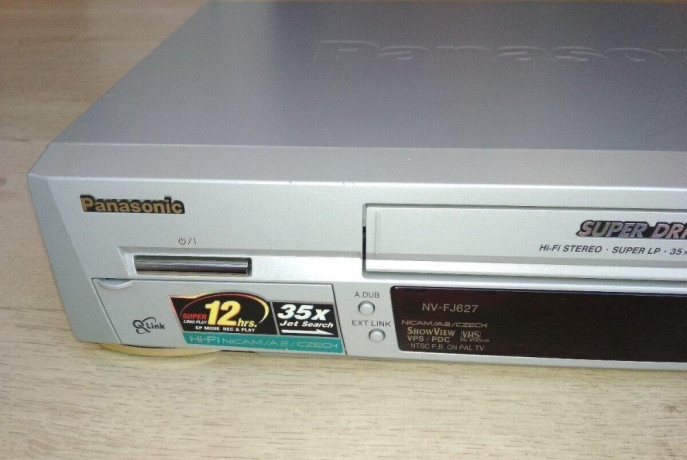 videorekorder-panasonic-nv-fj627-hifi-stereo-big-1