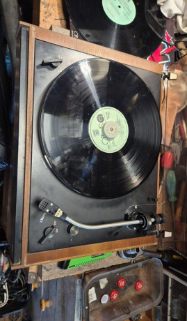 gramofon-supraphon-nc-400-big-1