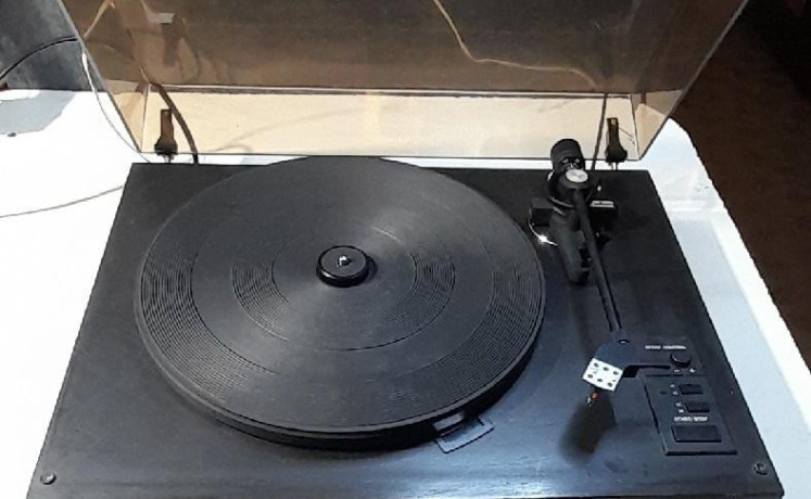 gramofon-tesla-nc-452-predam-gramo-super-stav-big-0
